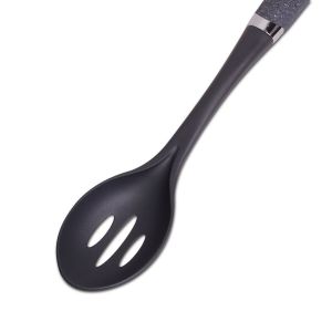 Поворская ложка с отверстиями  нейлоновая 35 см Kamille KM-5026